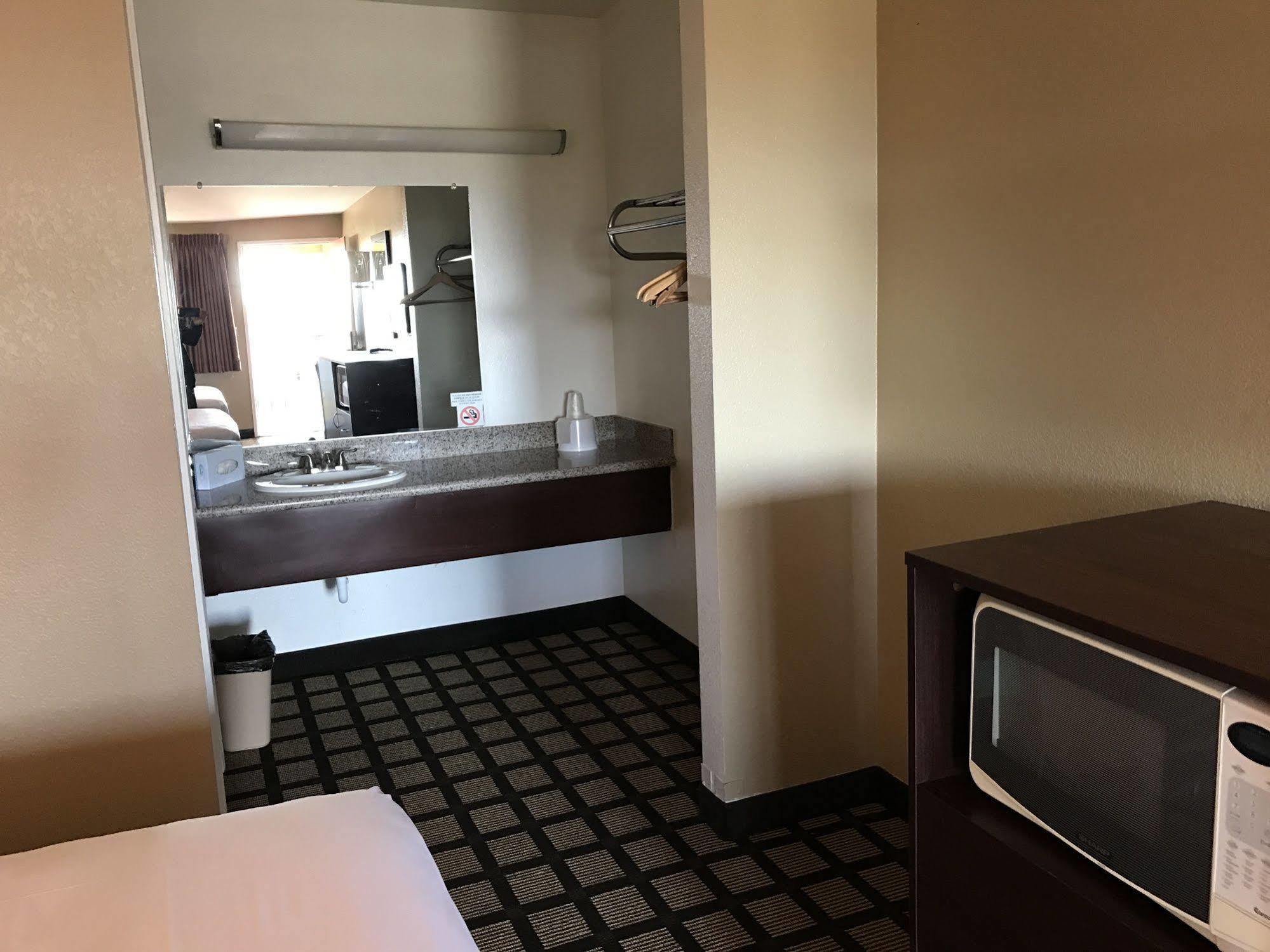 Travelers Inn - Phoenix Exteriér fotografie